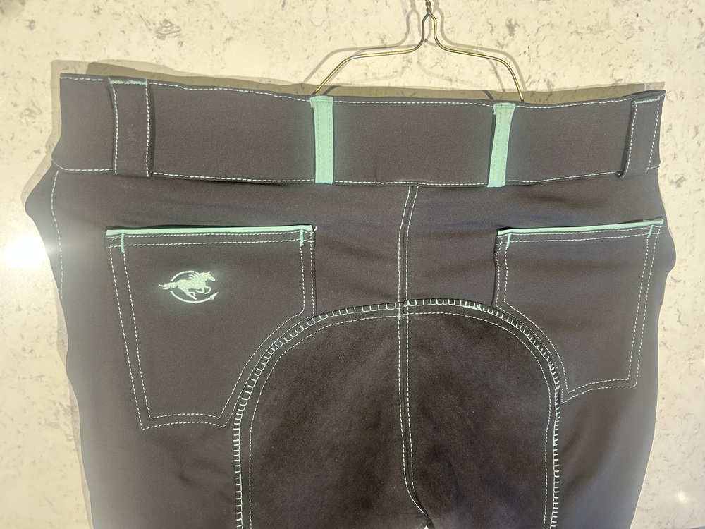 Piper full seat breeches. New with tag.